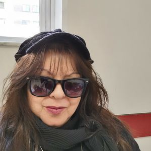 Meet your Posher, Stephany